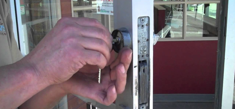 commercial door lock repair Hawthorne